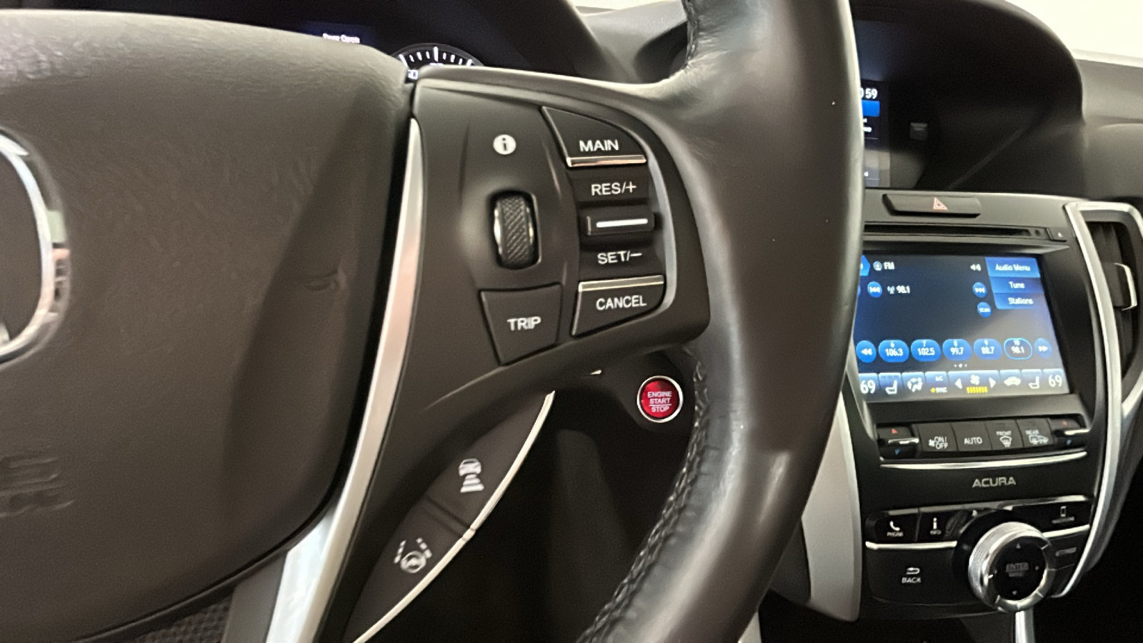 Used 2018 Acura TLX V6 SH-AWD image 19