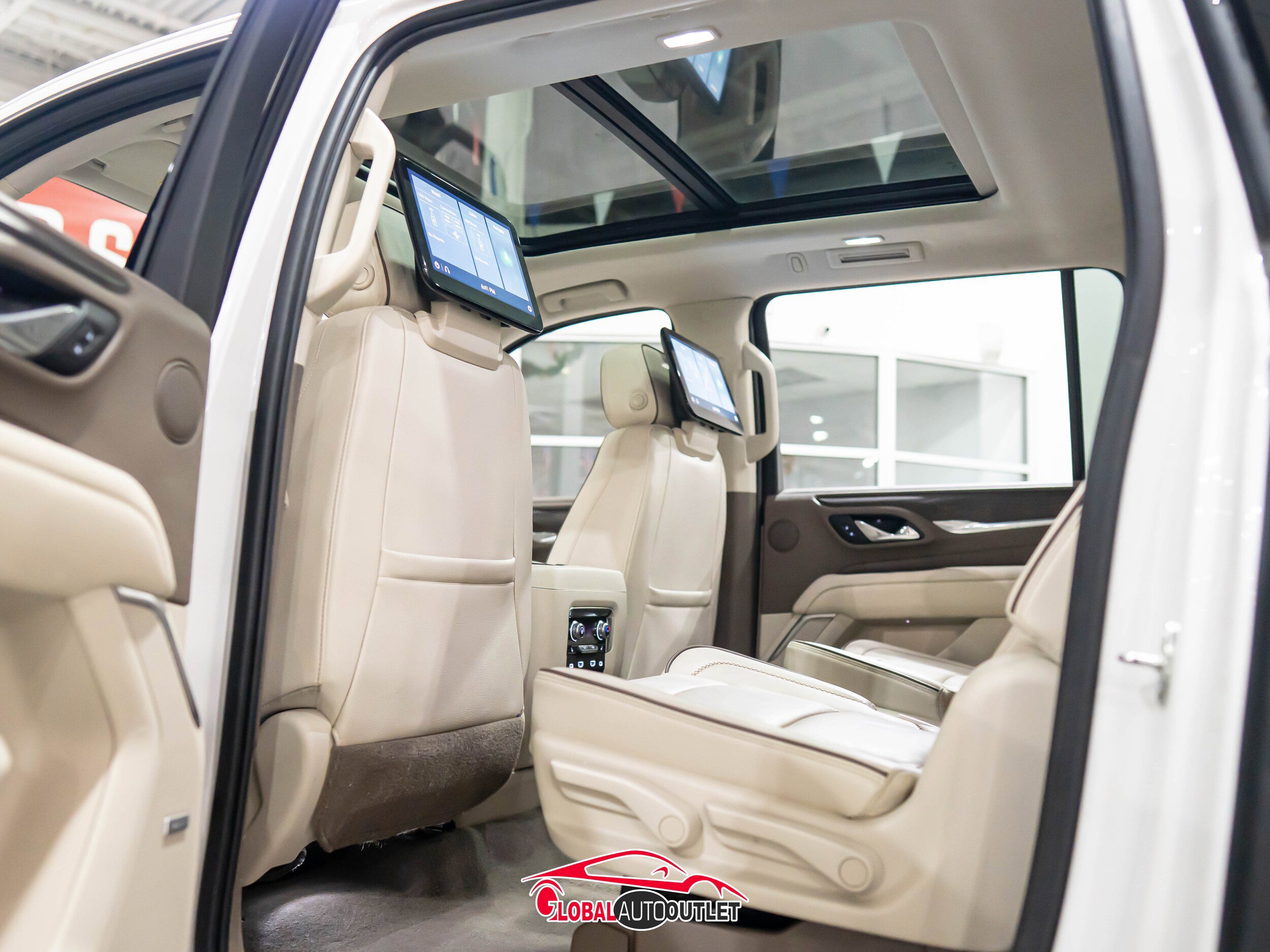 Used 2021 GMC Yukon XL Denali w/ Denali Ultimate Package AWD/4WD image 23