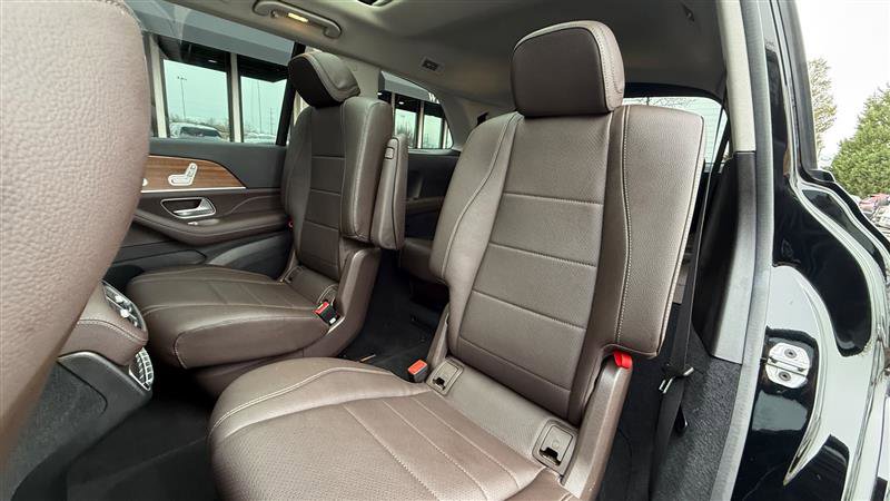 Used 2023 Mercedes-Benz GLS 450 4MATIC w/ AMG Line Exterior image 20