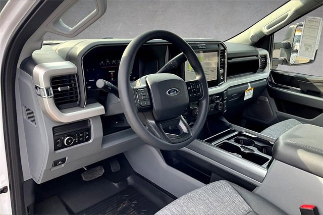 New 2026 Ford F250 XLT w/ XLT Premium Package image 6