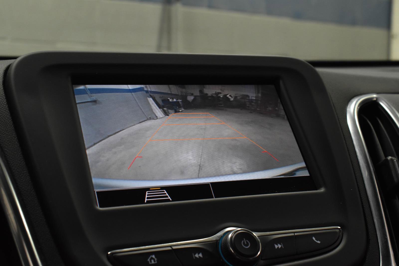 Used 2022 Chevrolet Equinox LT w/ Driver Convenience Package FWD image 15