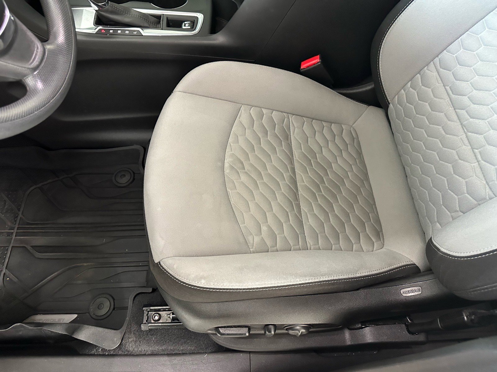 Used 2021 Chevrolet Equinox LS w/ LS Convenience Package FWD image 20