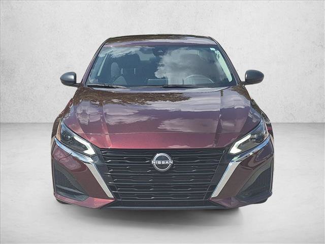 Used 2025 Nissan Altima 2.5 SV AWD/4WD image 2