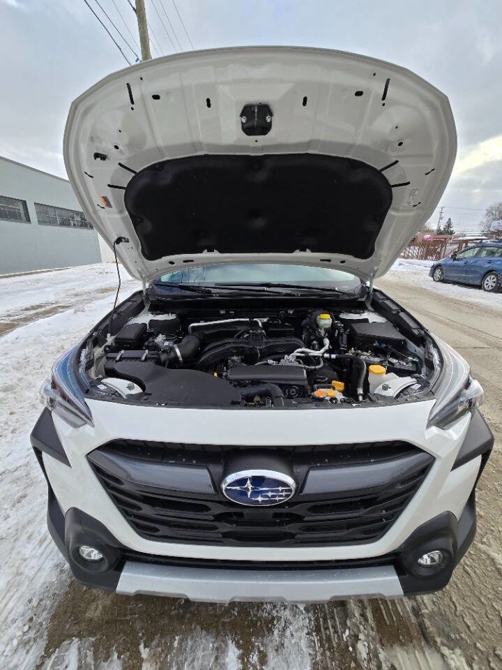 Used 2025 Subaru Outback Limited image 38