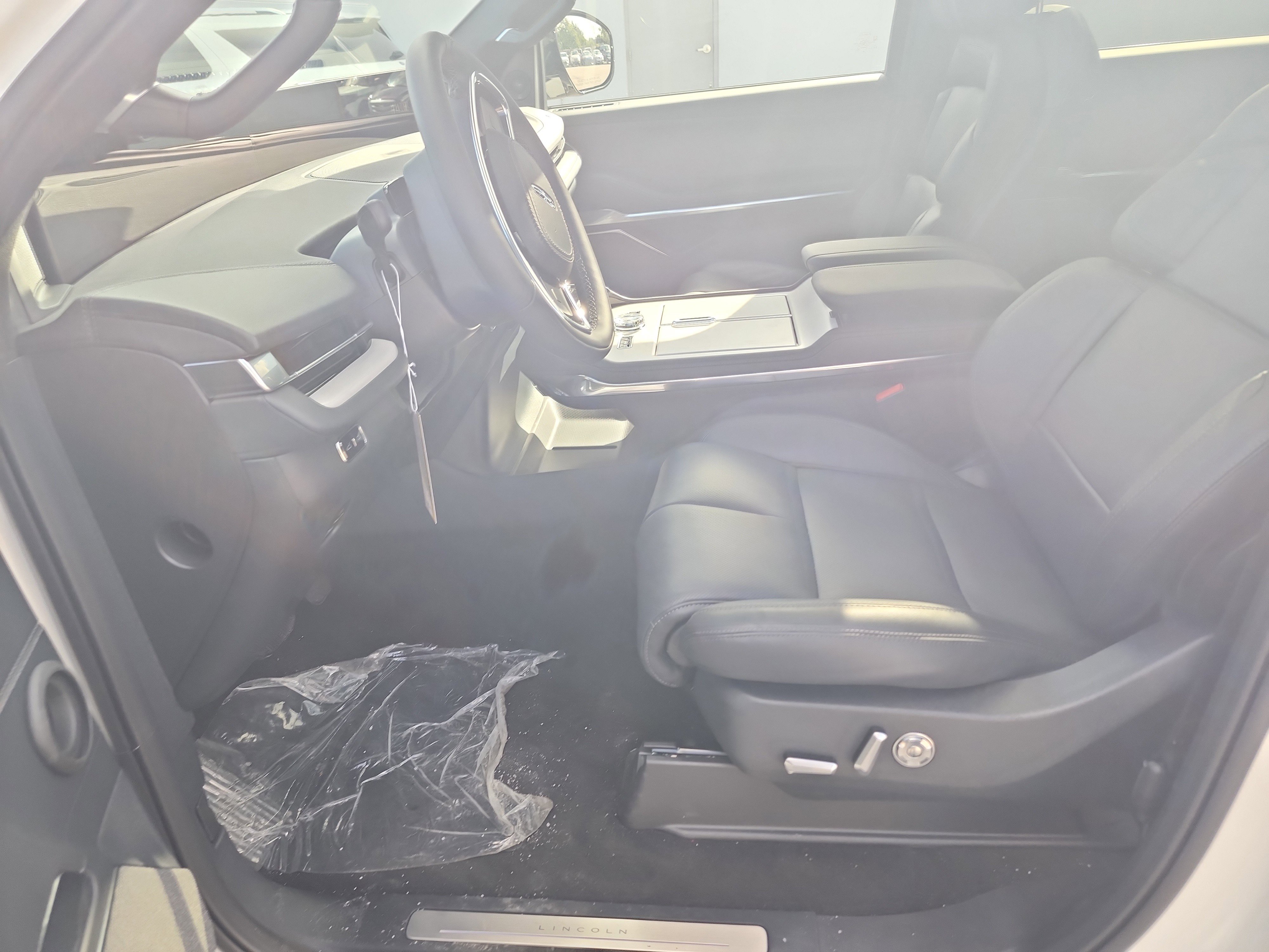 New 2026 Lincoln Navigator L Reserve w/ Jet Appearance Package image 15