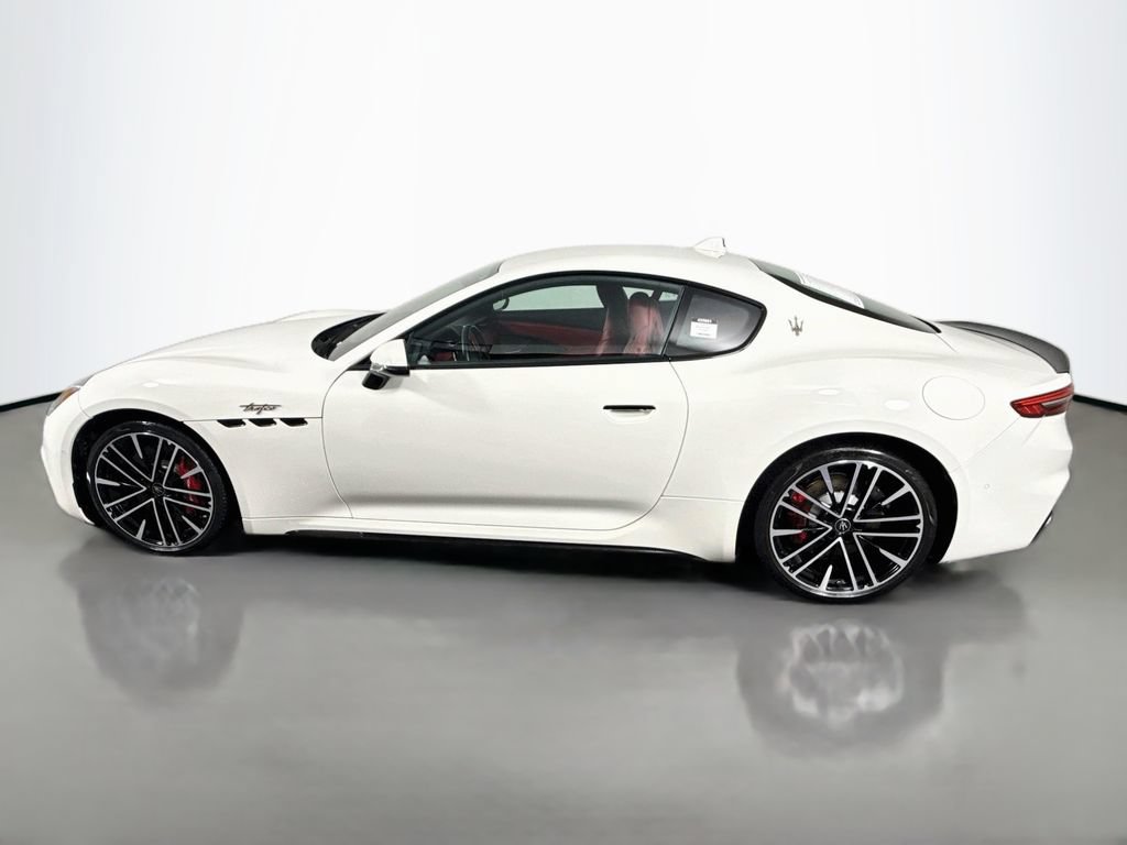 Used 2024 Maserati GranTurismo Trofeo AWD/4WD image 8