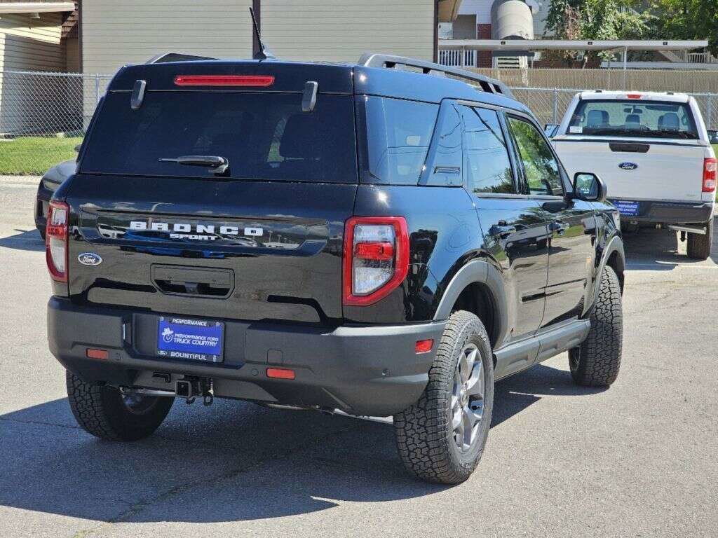 Used 2023 Ford Bronco Sport Badlands w/ Premium Package image 16