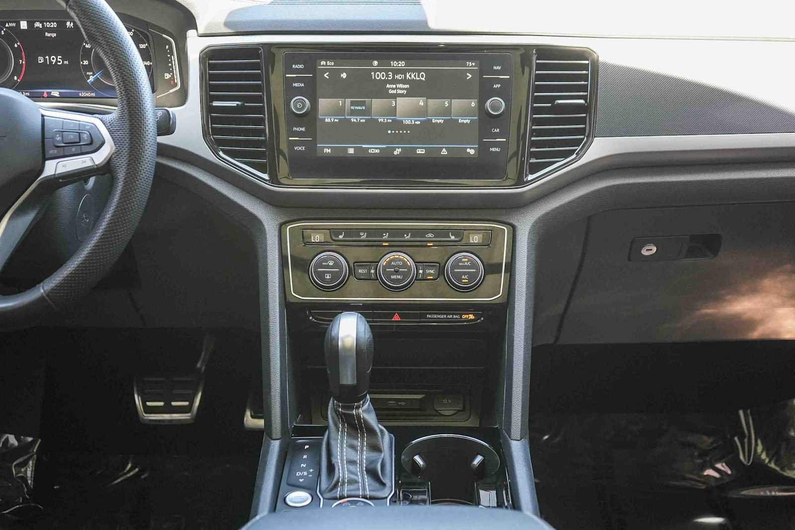 Certified 2023 Volkswagen Atlas SEL R-Line AWD/4WD image 13
