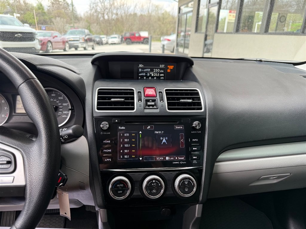 Used 2018 Subaru Forester 2.5i Premium AWD/4WD image 11