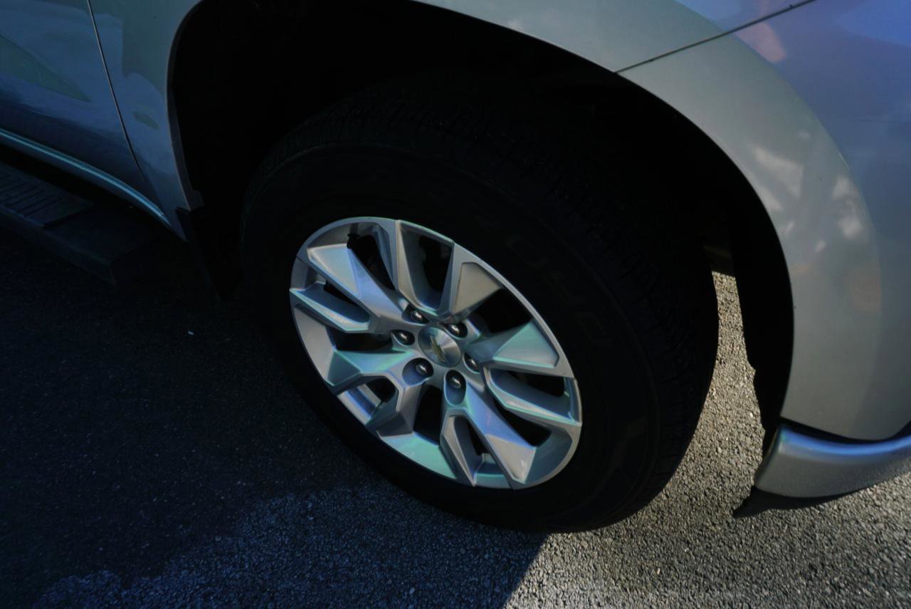 Used 2021 Chevrolet Silverado 1500 Custom image 4