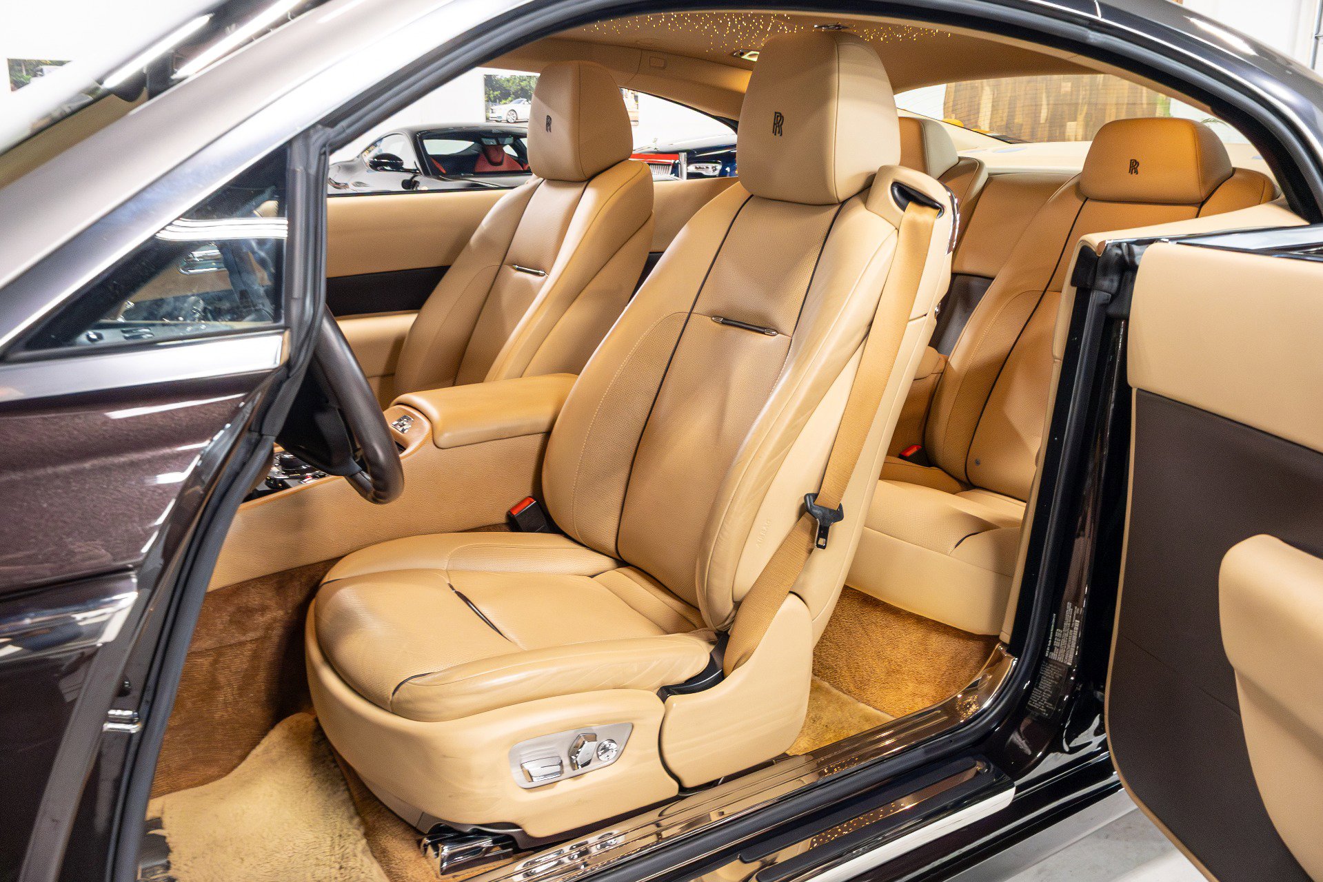 Used 2015 Rolls-Royce Wraith image 6