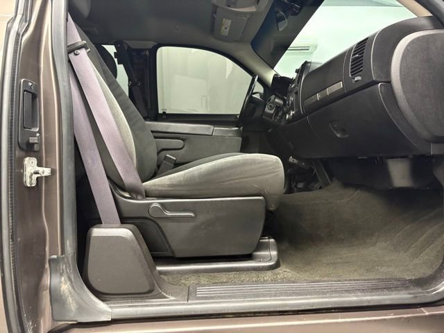 Used 2008 Chevrolet Silverado 1500 LT w/ Power Pack Plus AWD/4WD image 23