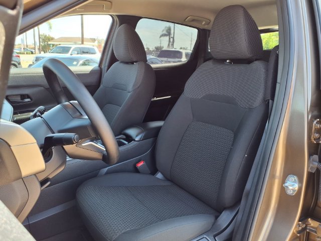 Used 2025 Nissan Kicks S AWD/4WD image 29