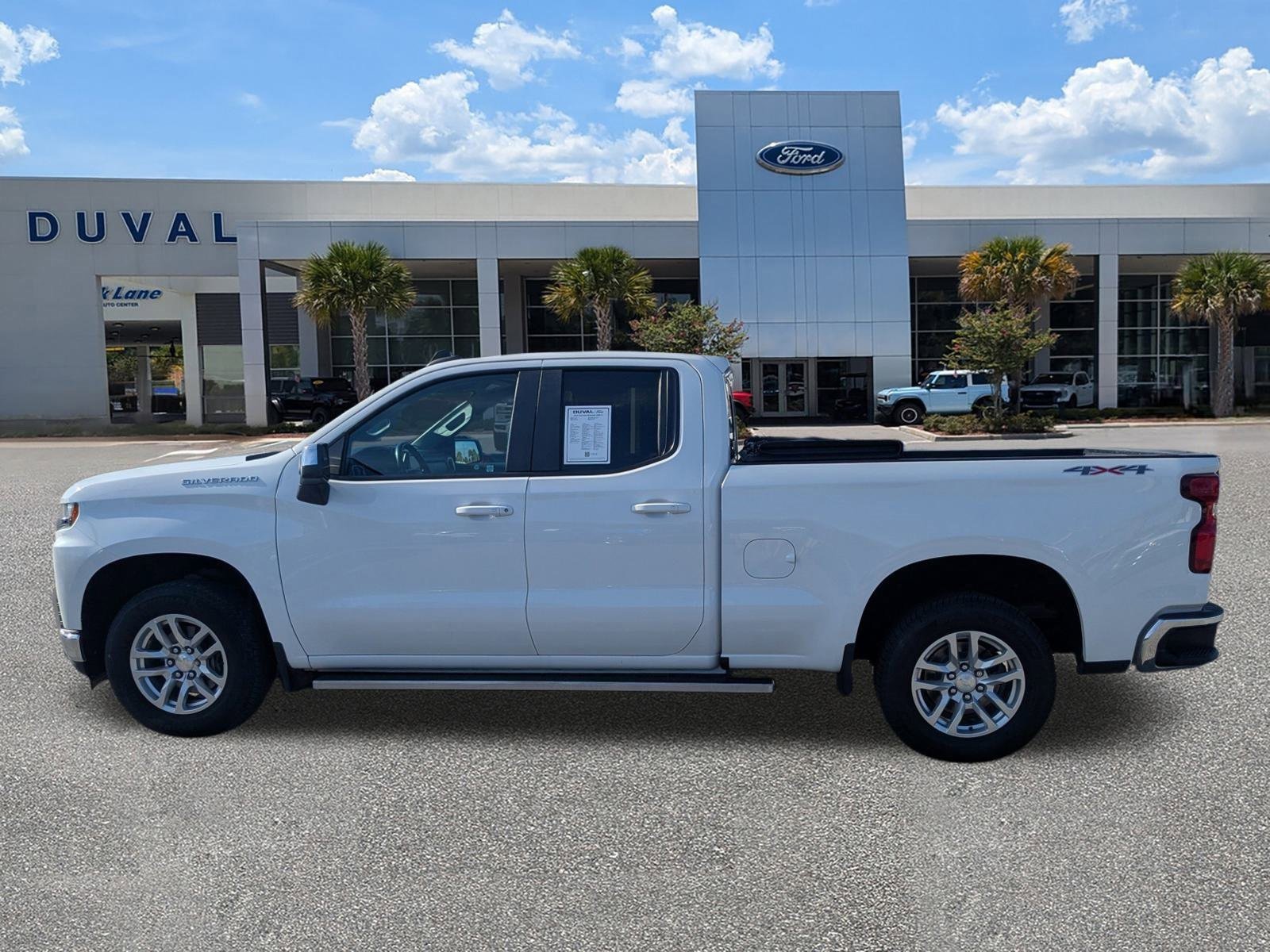 Used 2019 Chevrolet Silverado 1500 LT w/ All-Star Edition image 7