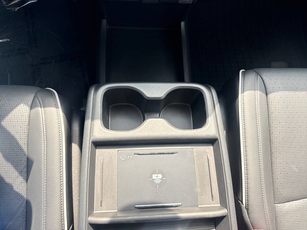 Used 2025 Honda Odyssey Elite image 23