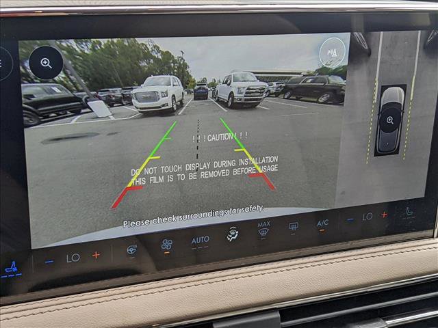 New 2024 Lincoln Corsair Reserve w/ Equipment Group 201A image 13