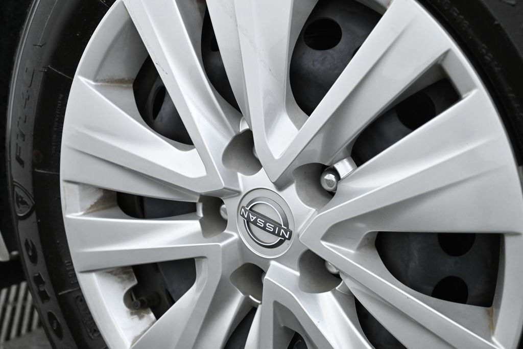 Certified 2025 Nissan Sentra S image 31