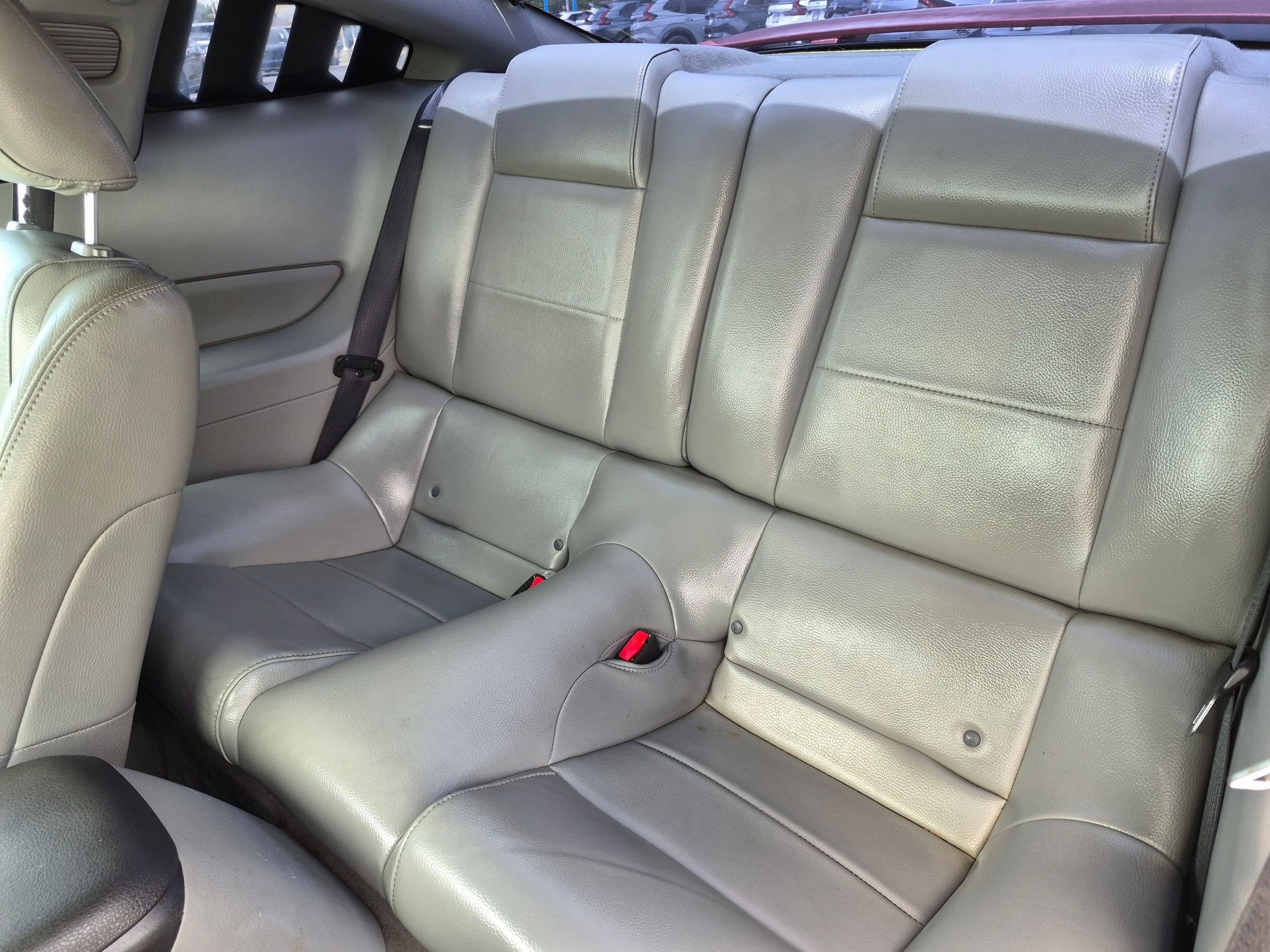 Used 2005 Ford Mustang Premium RWD image 27