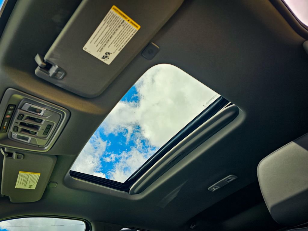 New 2026 GMC Sierra 2500 SLT w/ SLT Premium Package image 19