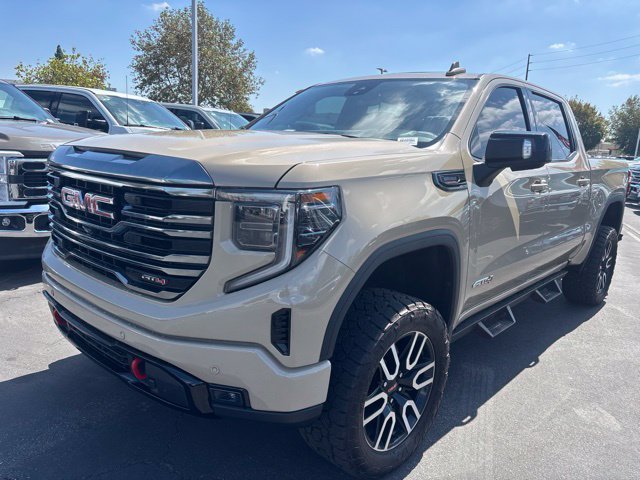Used 2023 GMC Sierra 1500 AT4 w/ AT4 Premium Package AWD/4WD image 2