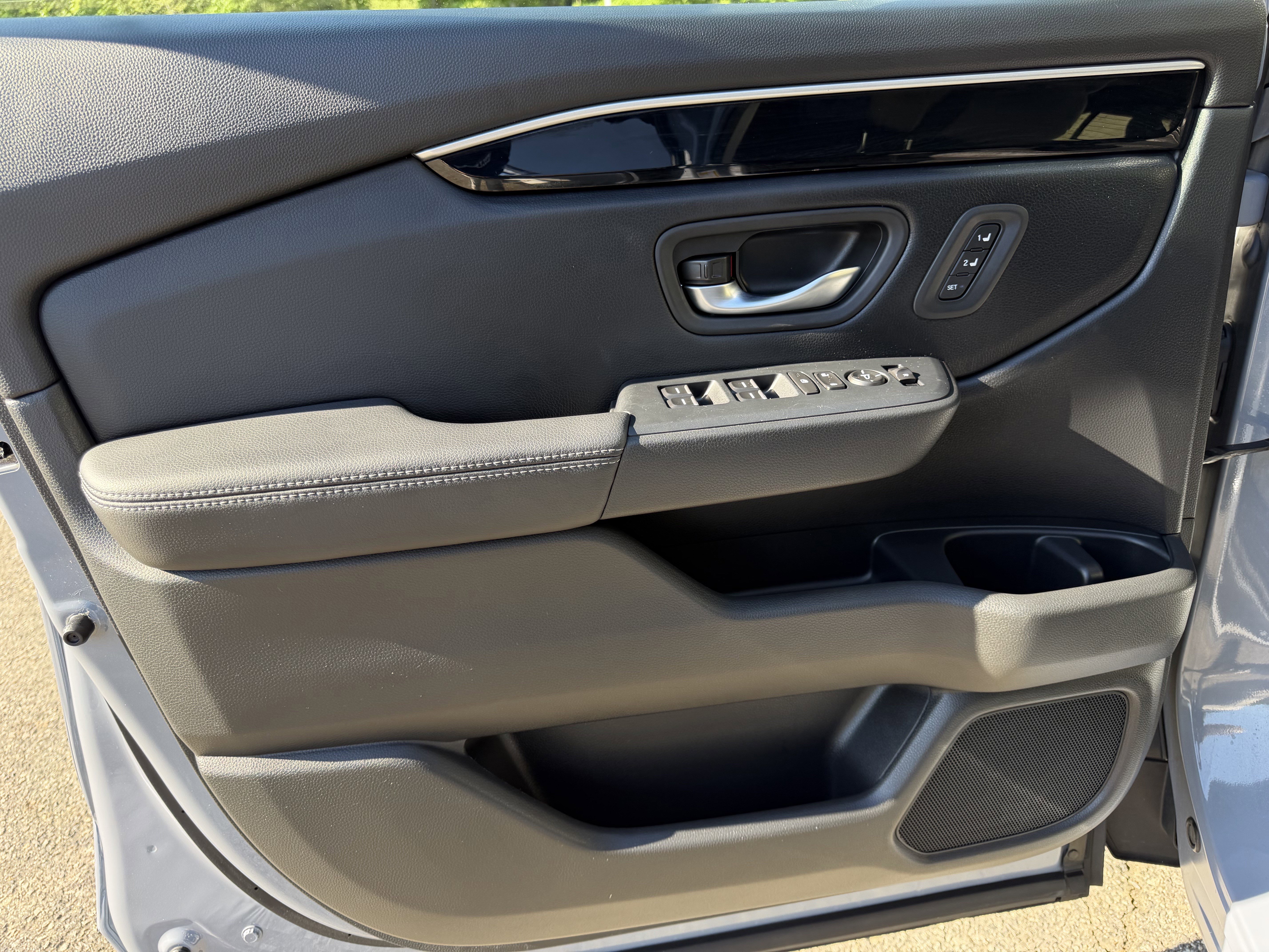Used 2025 Honda Pilot Touring image 12