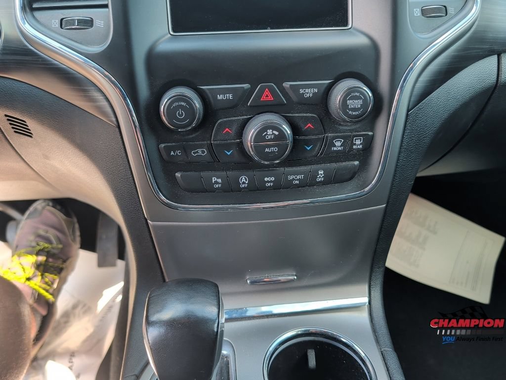Used 2020 Jeep Grand Cherokee Laredo AWD/4WD image 32