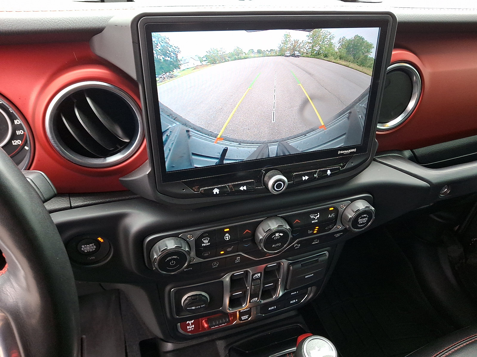 Used 2021 Jeep Wrangler Unlimited Rubicon AWD/4WD image 7