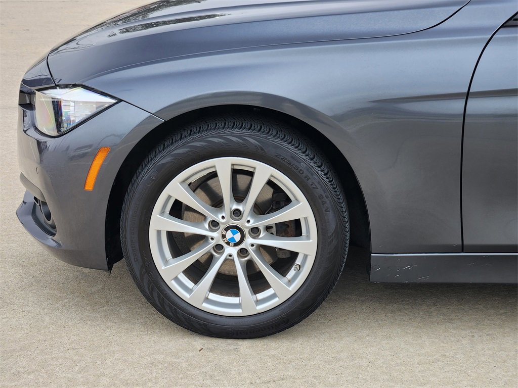 Used 2016 BMW 320i Sedan image 8