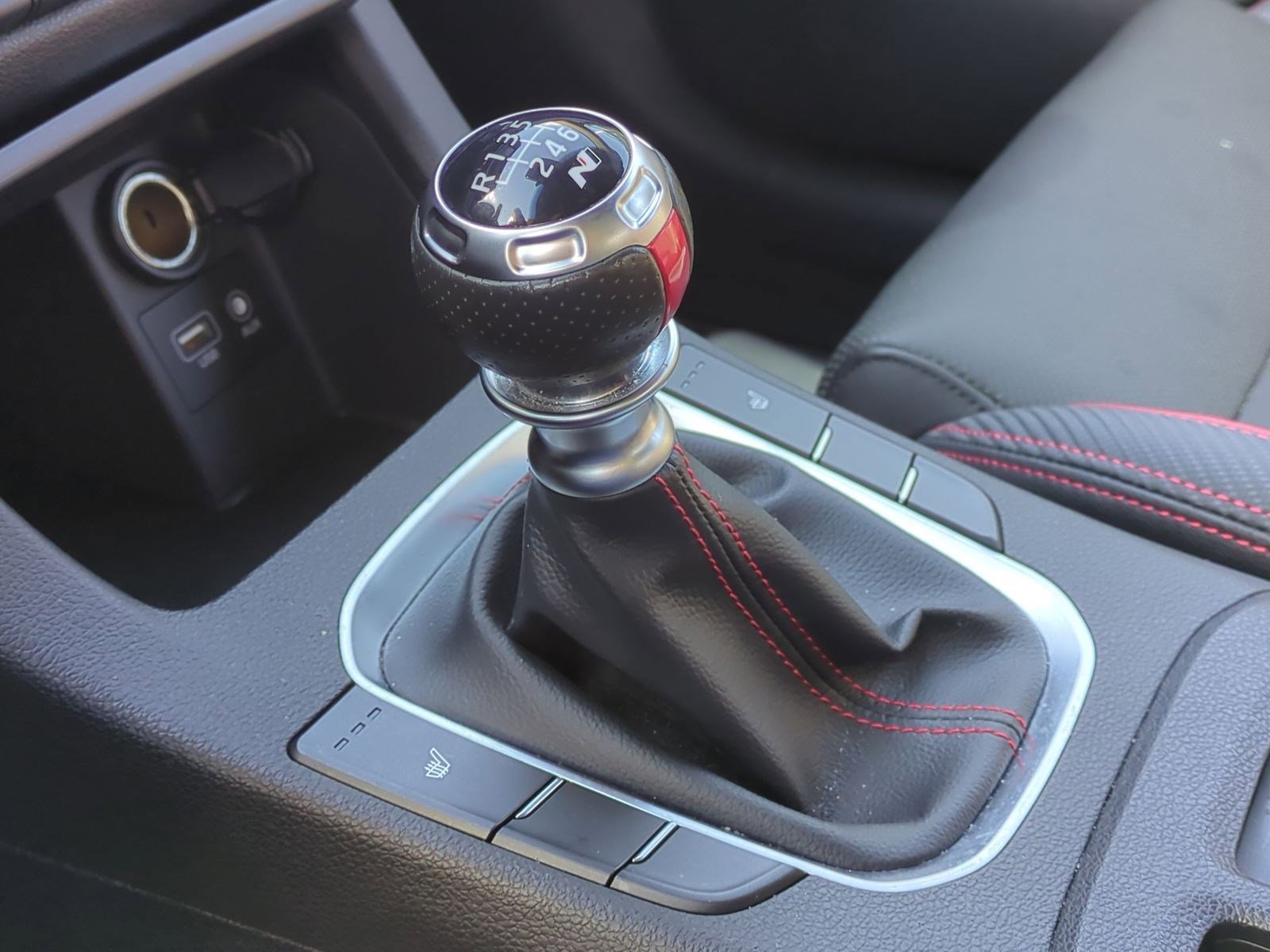 Used 2019 Hyundai Elantra GT N Line image 19