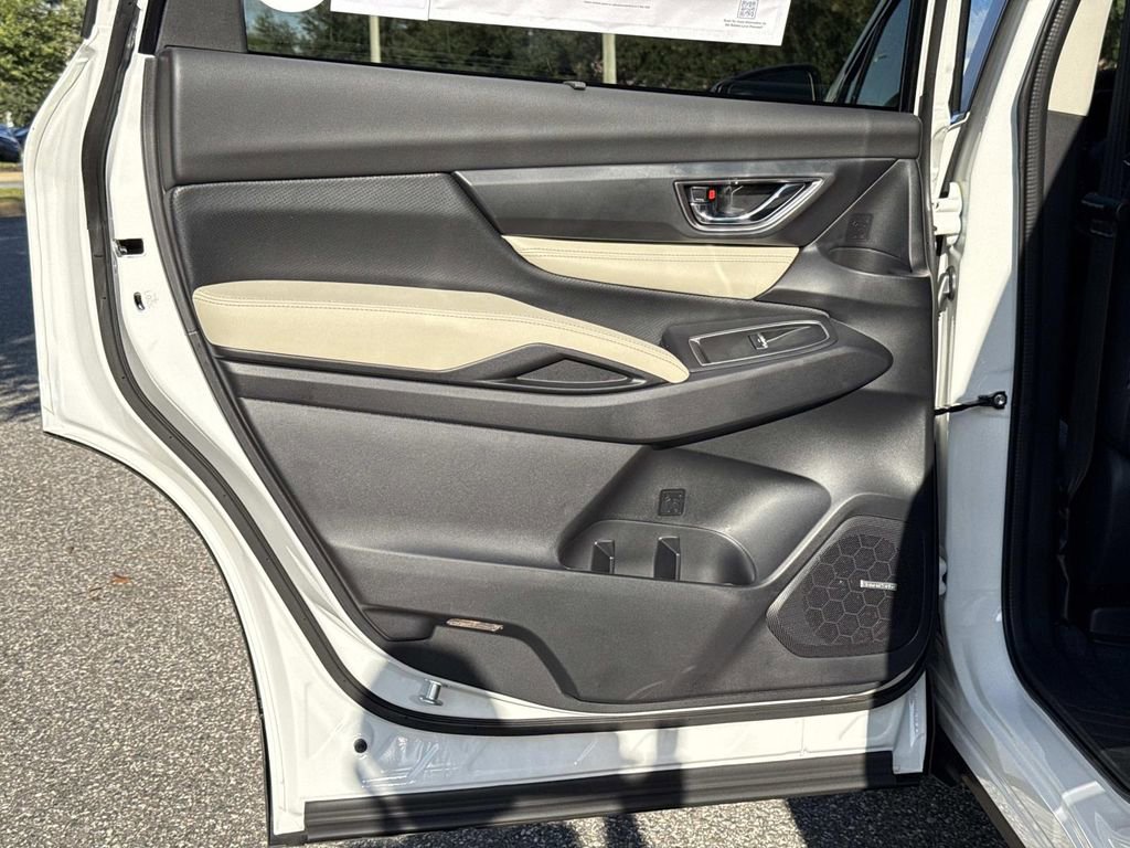 New 2025 Subaru Ascent Limited image 11