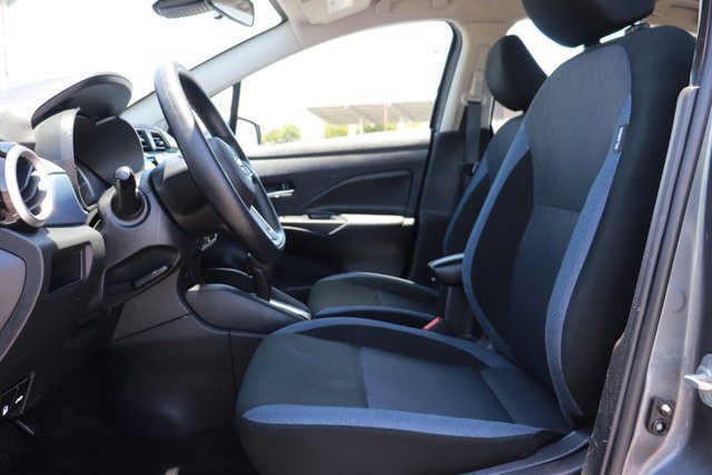 Used 2025 Nissan Versa SV FWD image 11