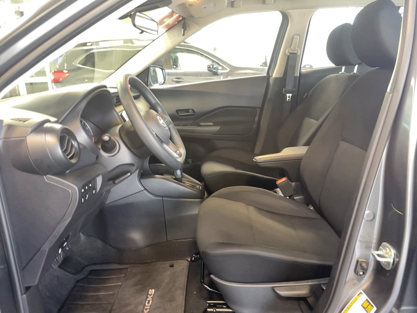 Used 2023 Nissan Kicks S FWD image 6