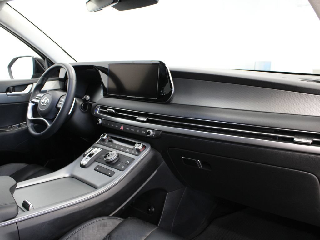 Used 2023 Hyundai Palisade SEL FWD image 17