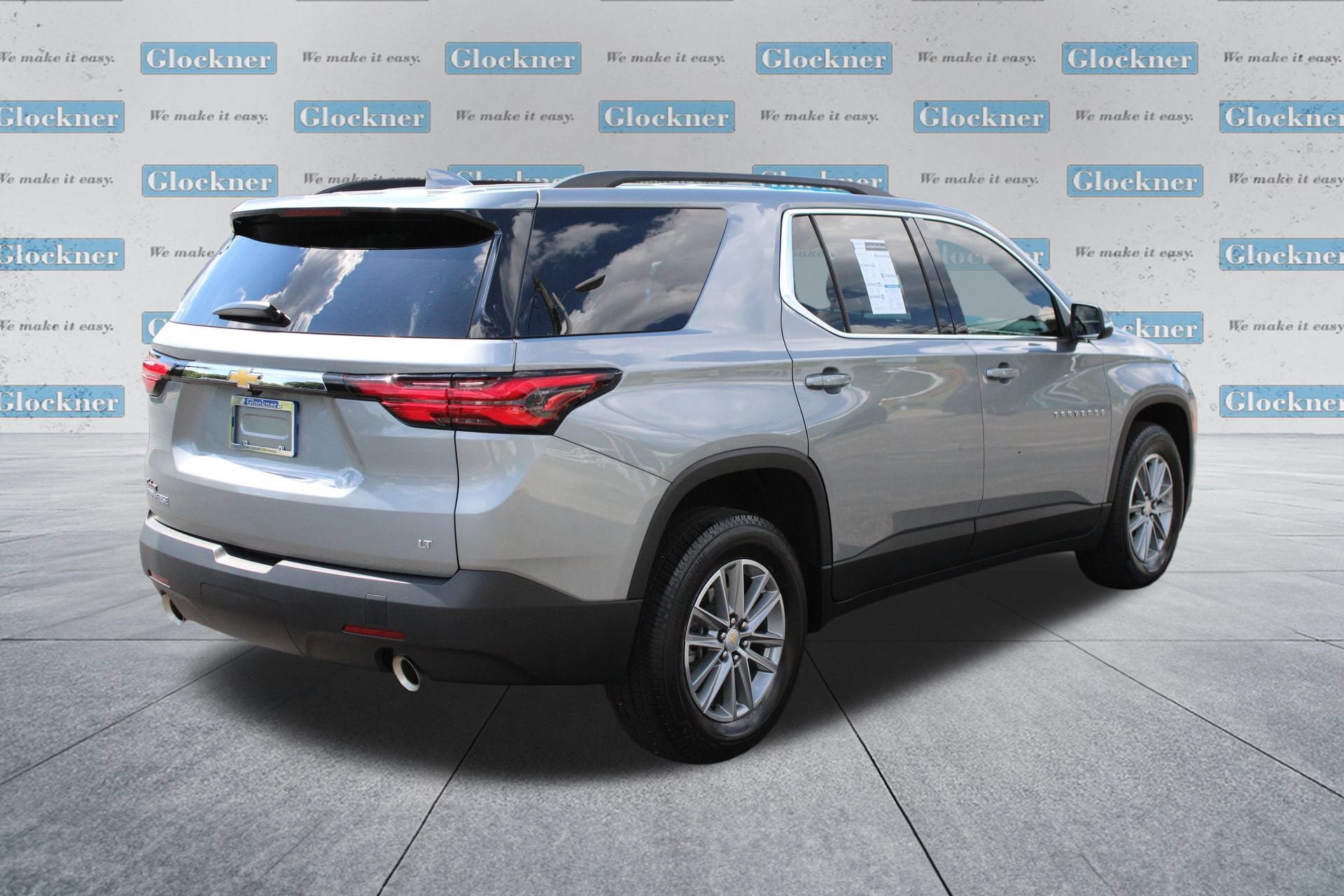 Used 2023 Chevrolet Traverse LT FWD image 6