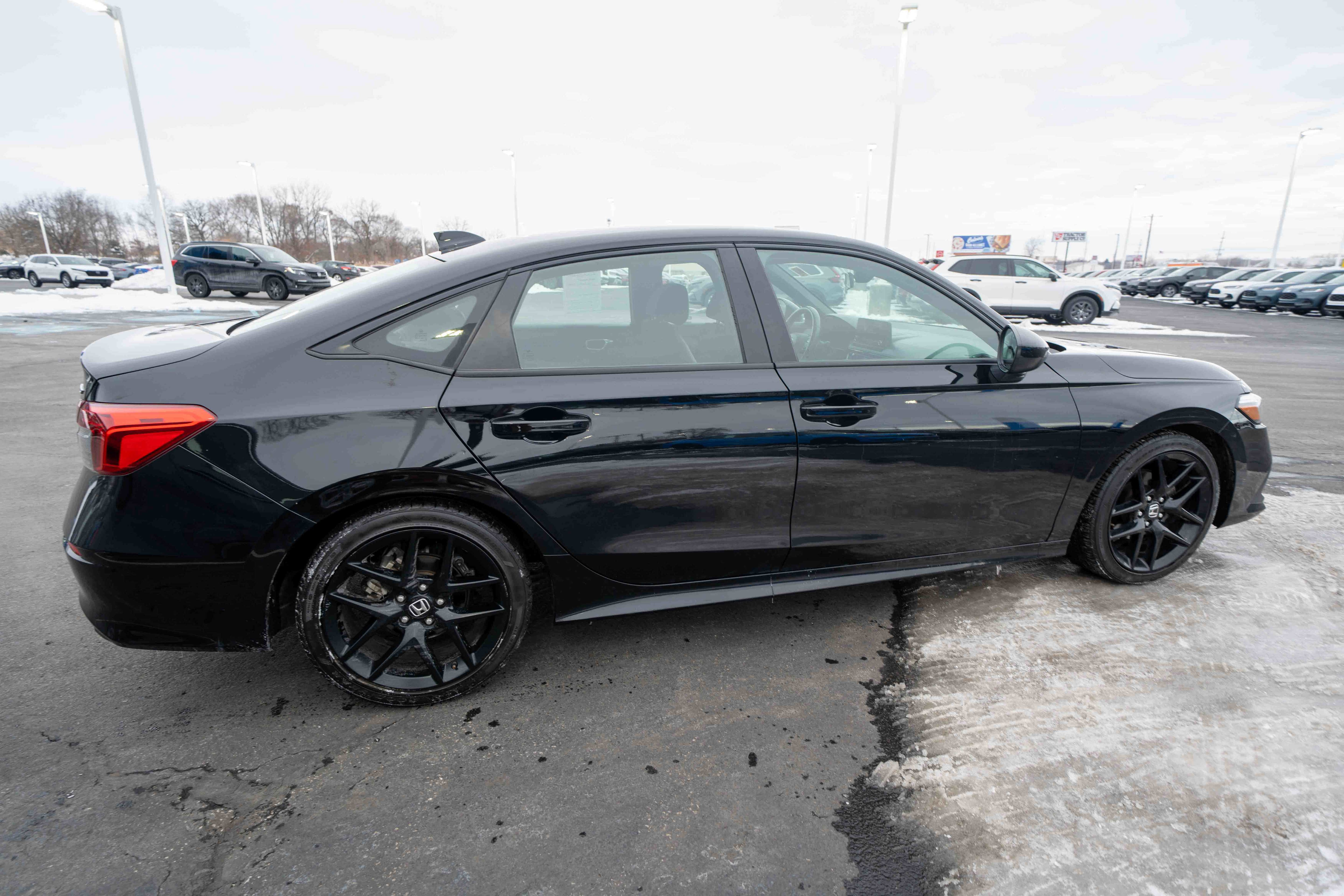 Used 2023 Honda Civic Sport image 6