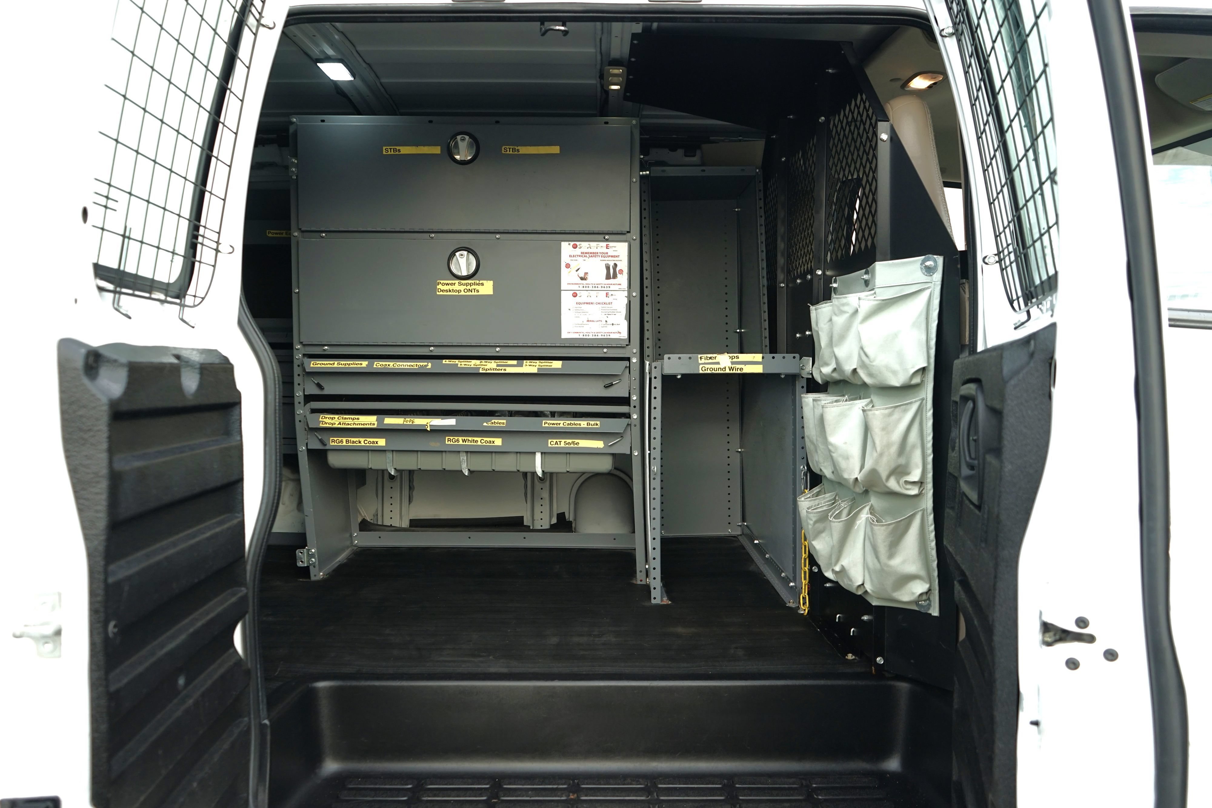 Used 2017 Chevrolet Express 2500 RWD image 15