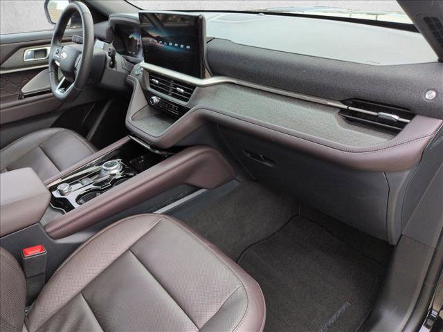 Certified 2025 Ford Explorer Platinum w/ LUX Leather Package image 23