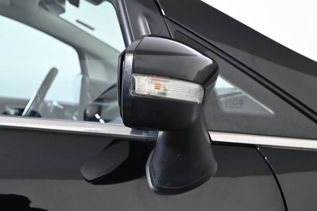 Used 2020 Ford EcoSport Titanium image 10