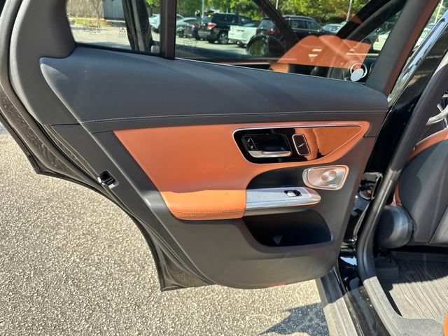 Used 2023 Mercedes-Benz GLC 300 image 12