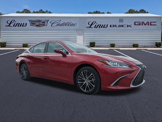 Used 2025 Lexus ES 350 w/ Premium Package FWD image 2