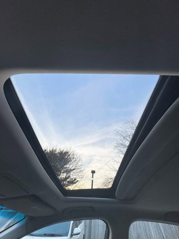 Used 2010 Acura TSX Sedan image 10