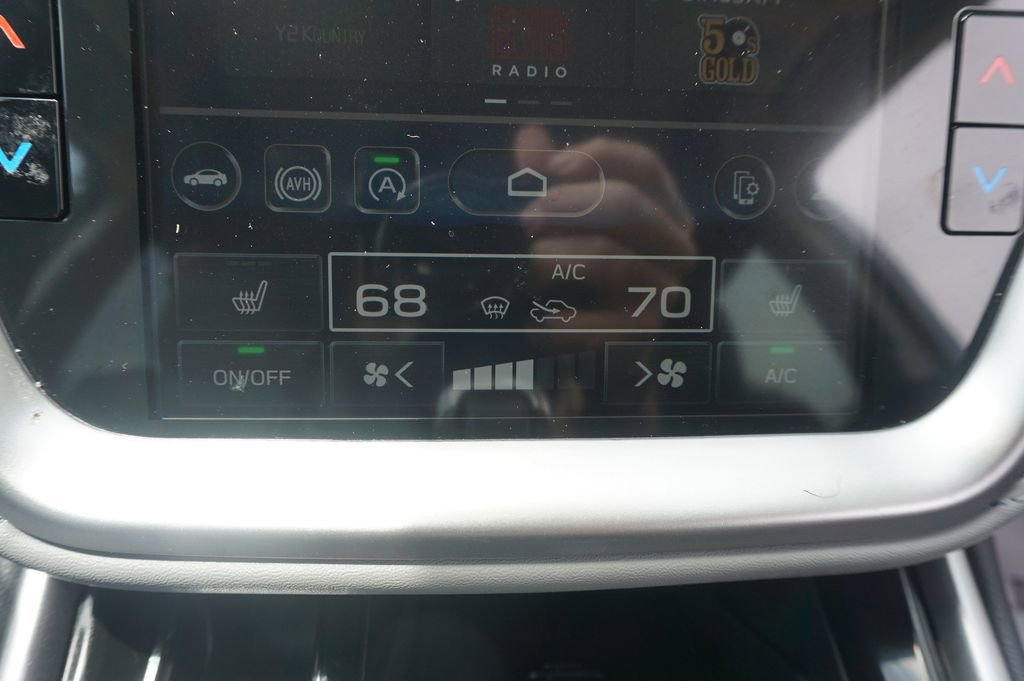 Used 2025 Subaru Outback Limited AWD/4WD image 13
