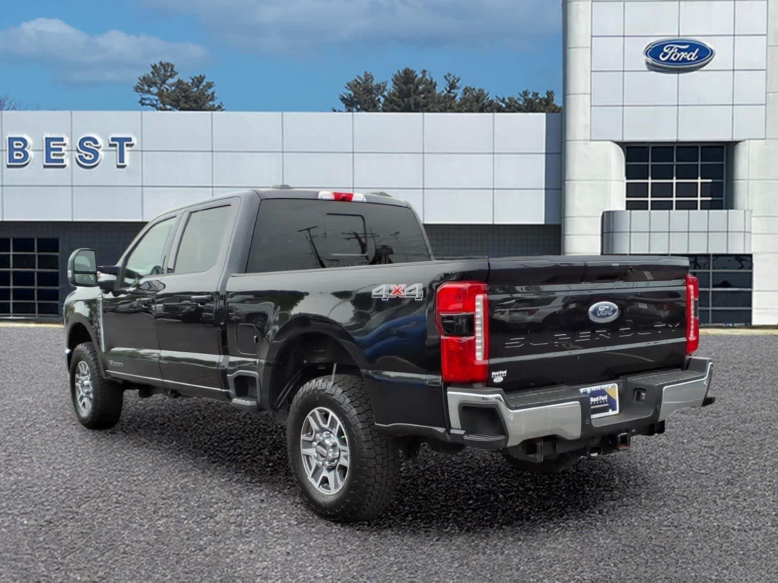 Used 2024 Ford F250 Lariat AWD/4WD image 4