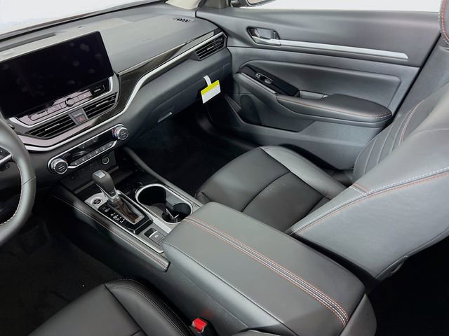 New 2025 Nissan Altima 2.5 SR w/ SR Premium Package image 21