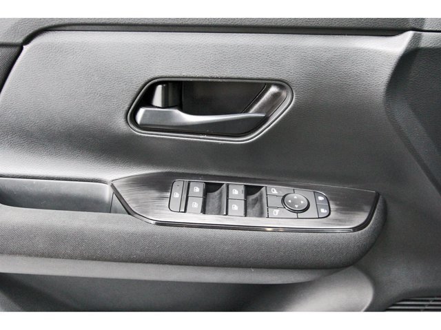 Used 2026 Nissan Kicks S w/ Charging Package FWD image 23