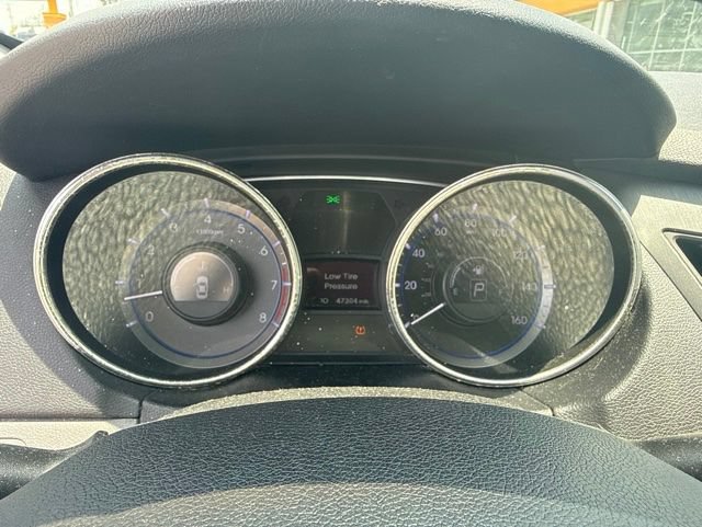 Used 2012 Hyundai Sonata GLS FWD image 5