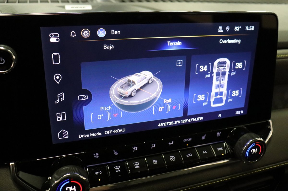 Used 2025 Chevrolet Colorado ZR2 w/ ZR2 Bison Edition image 25