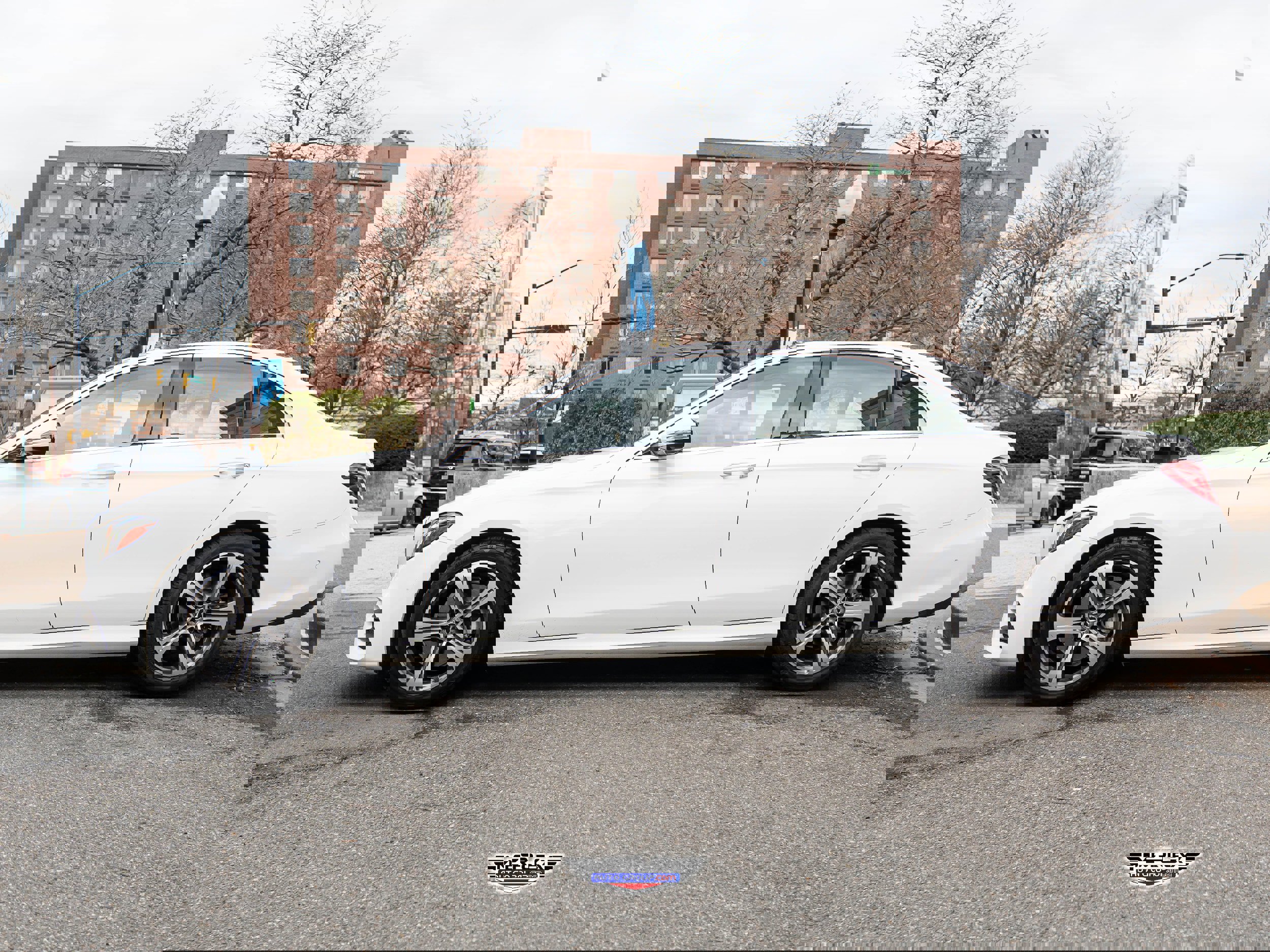 Used 2019 Mercedes-Benz E 300 300 image 4