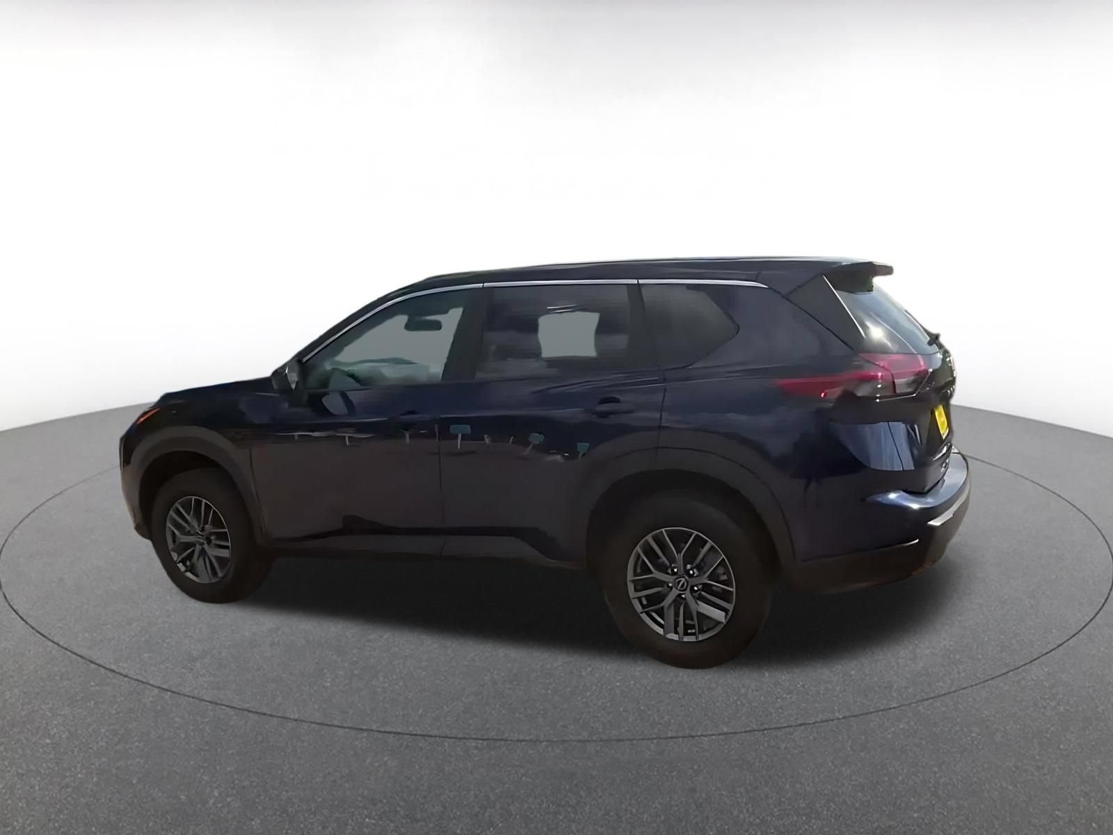 Used 2026 Nissan Rogue SV FWD image 10