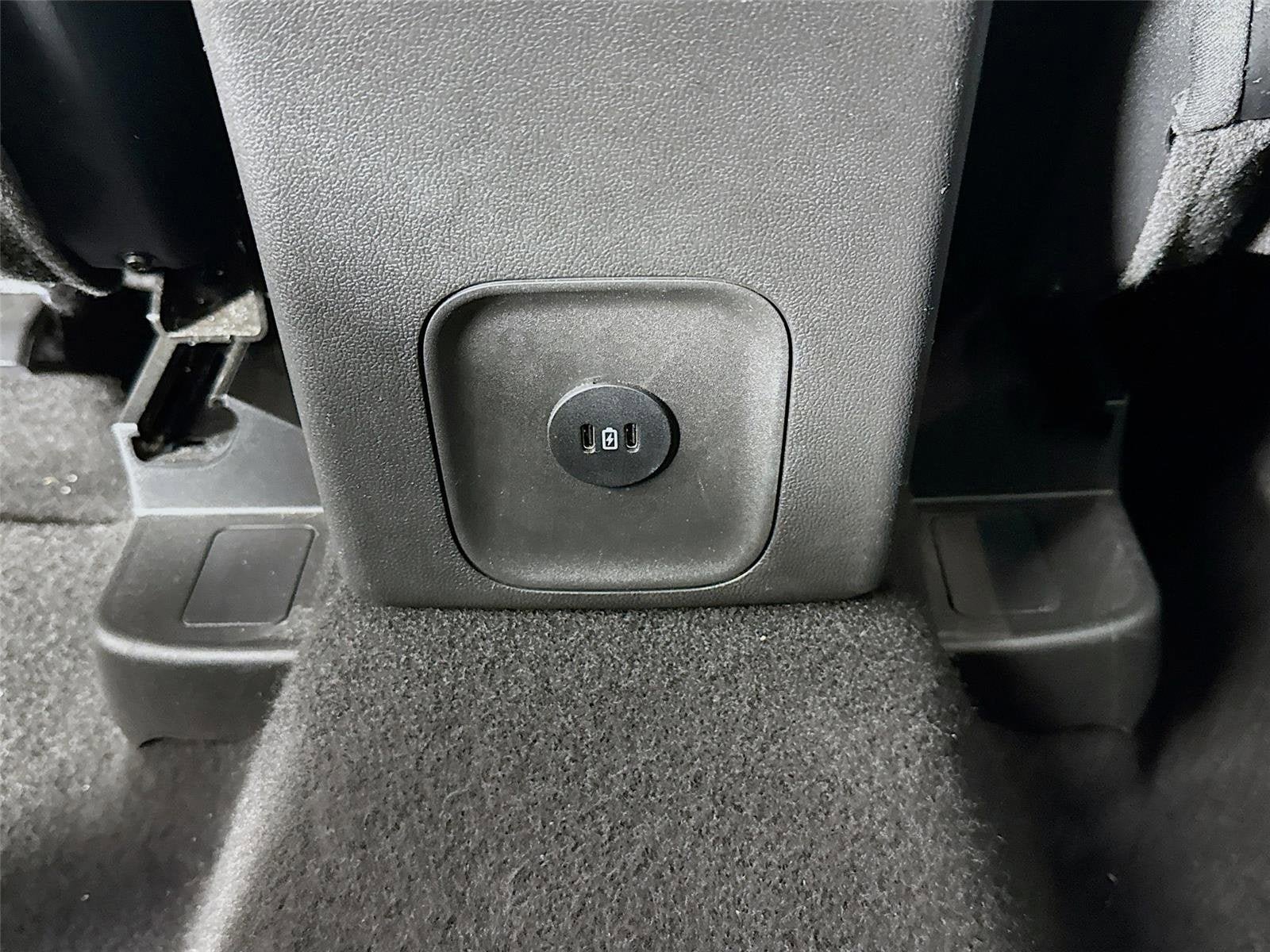 Used 2025 Ford Escape ST-Line Select AWD/4WD image 26